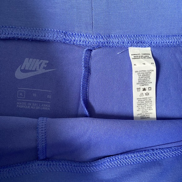 NWOT - Nike Biker shorts, blue/purple size XL - Picture 2 of 6